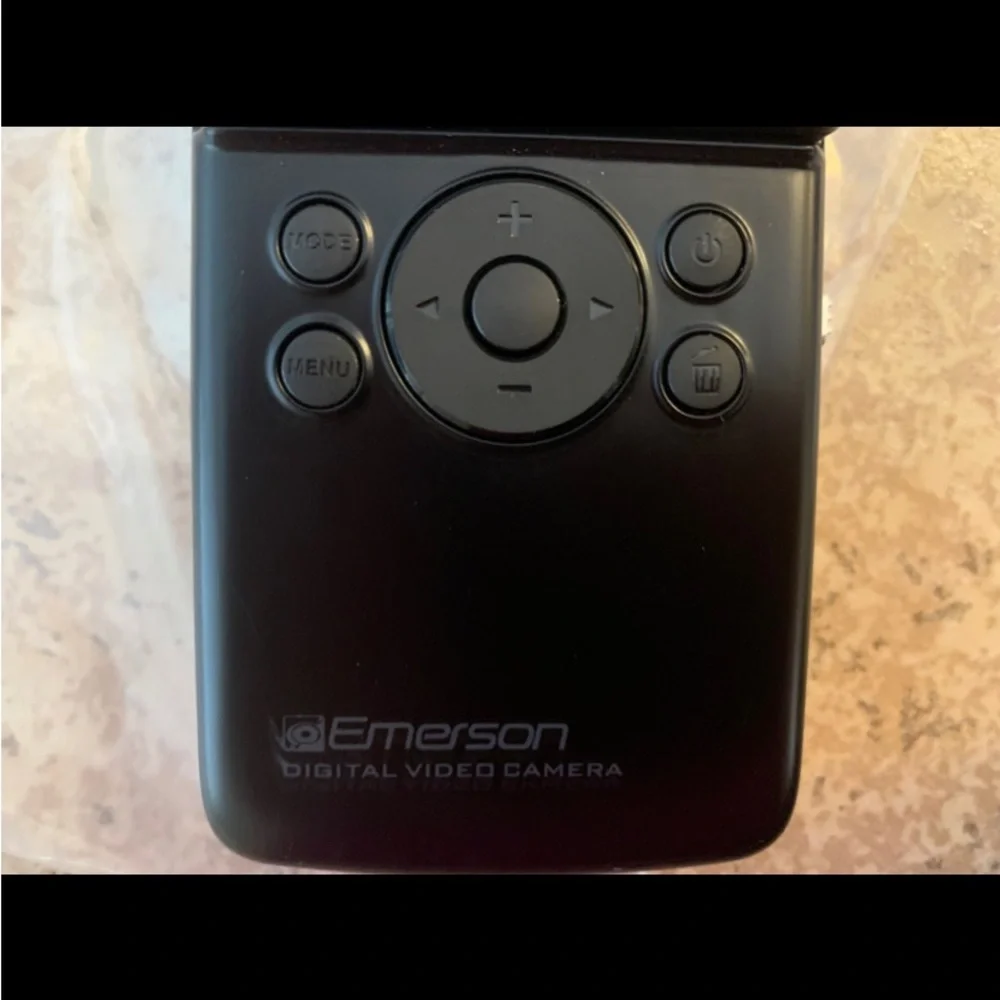 New! Emerson Digital Vídeo Camera EVC 1100